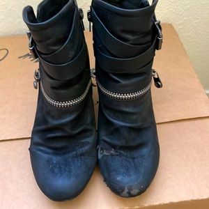 BLOWFISH Shoes Women's 8 Hidden Wedge Black Buckle